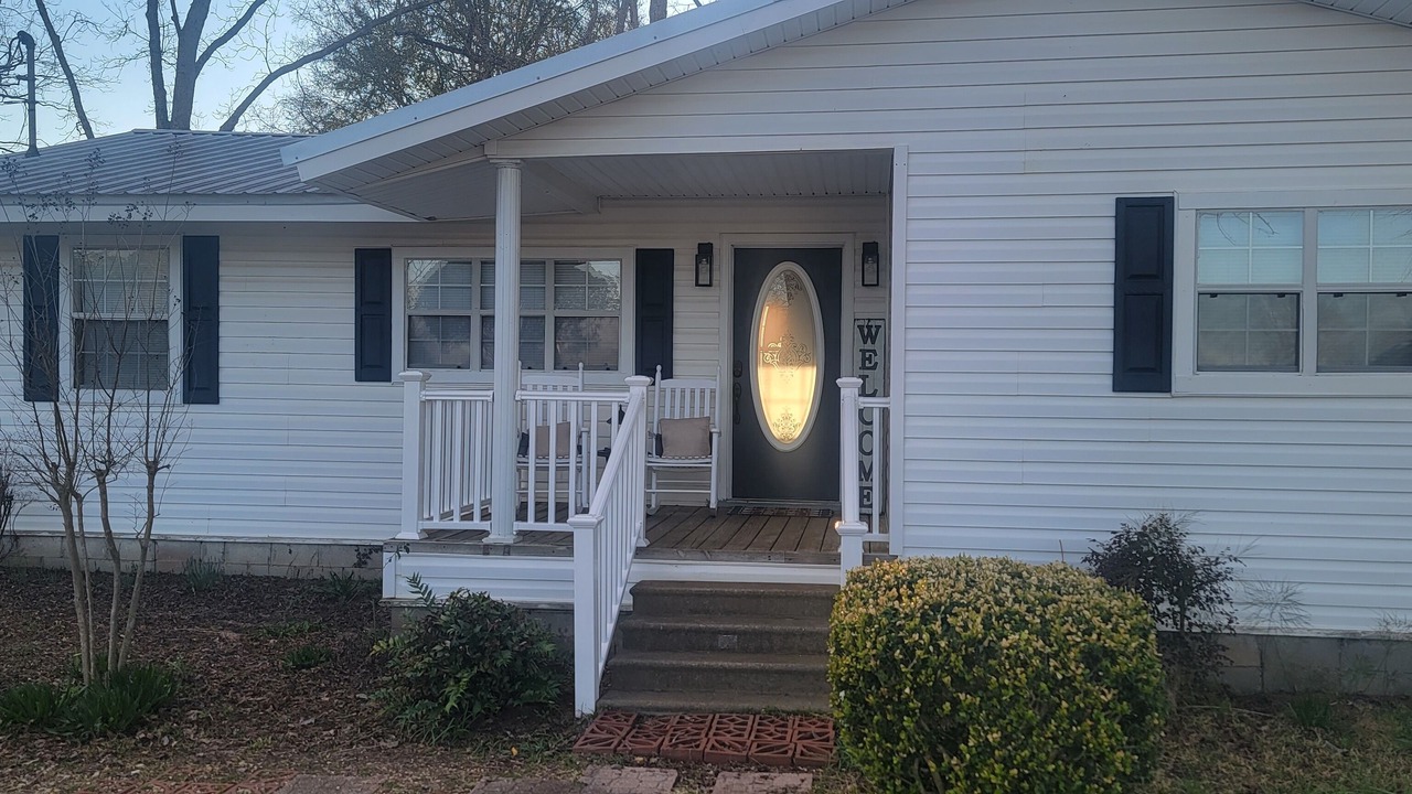 Photo of Outdoor in Midland City