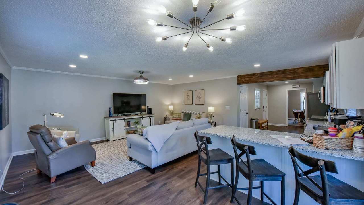 Photo of Bedroom in Northport
