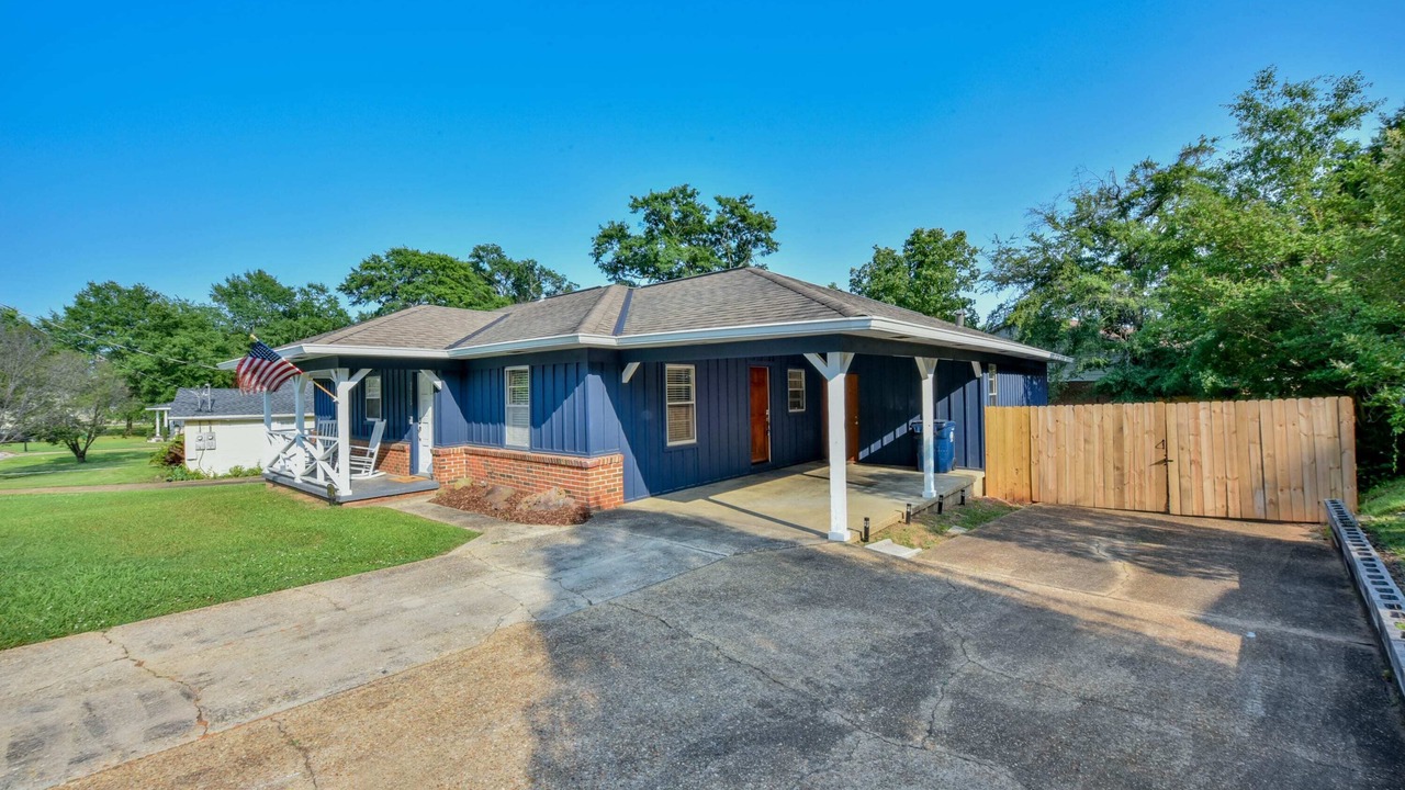 Photo of Outdoor in Northport