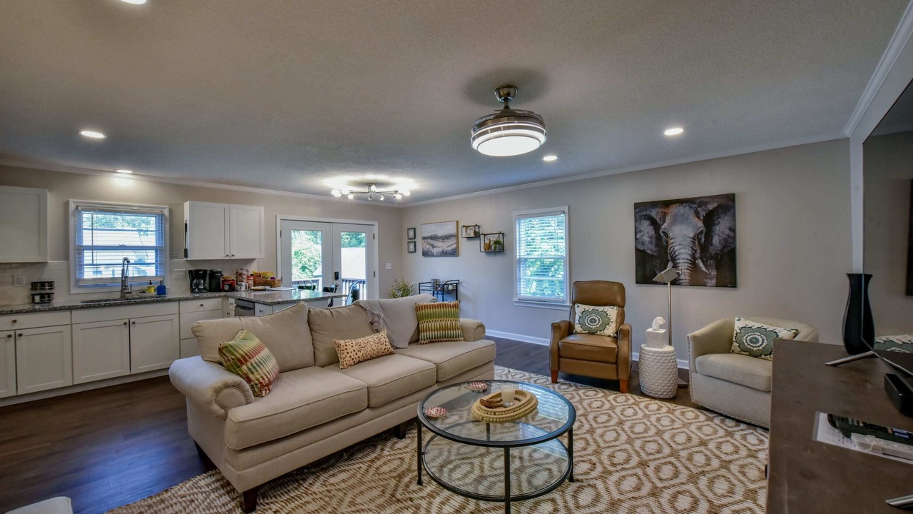 Photo of Livingroom in Northport