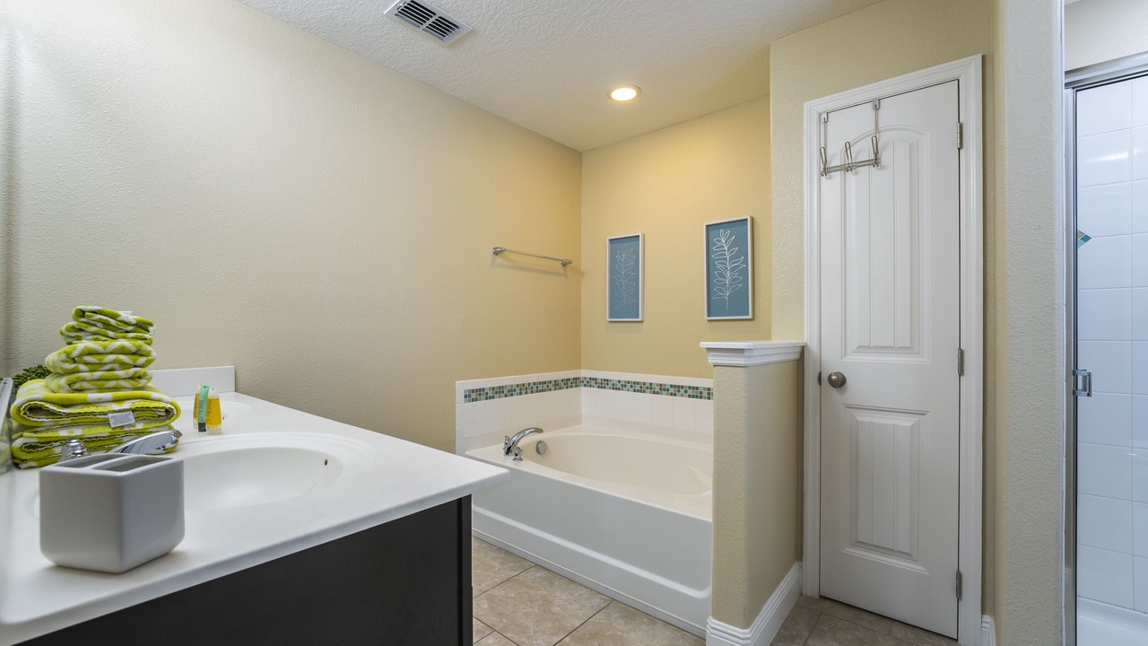 Photo of Bathroom in Loughman
