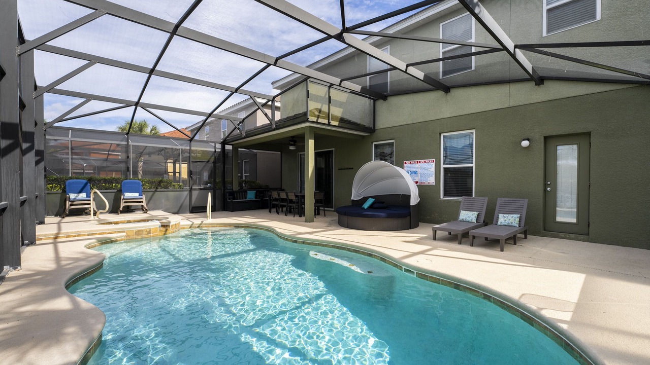 Photo of Outdoor in Loughman