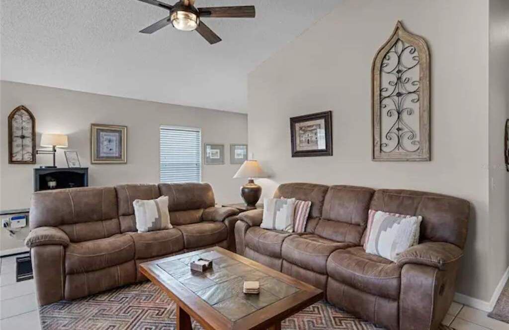 Photo of Livingroom in Haines City