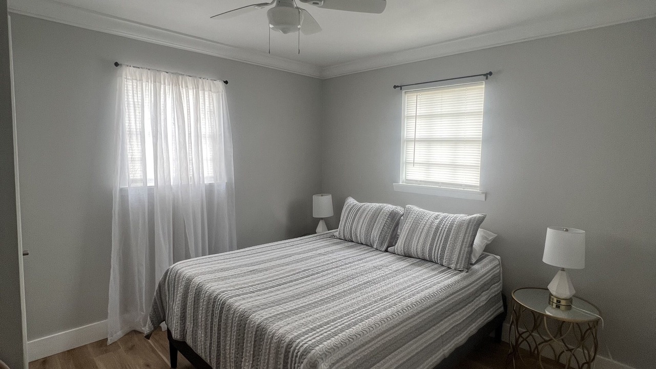 Photo of Bedroom in Surf Side Shores