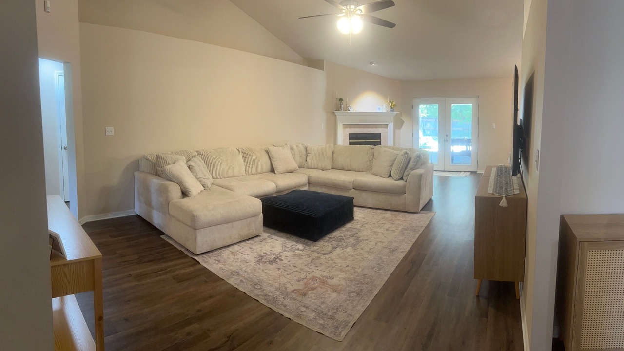 Photo of Livingroom in Milton