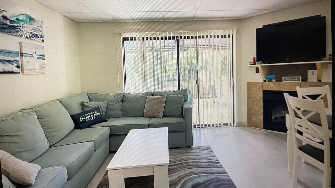Photo of Livingroom in Pensacola