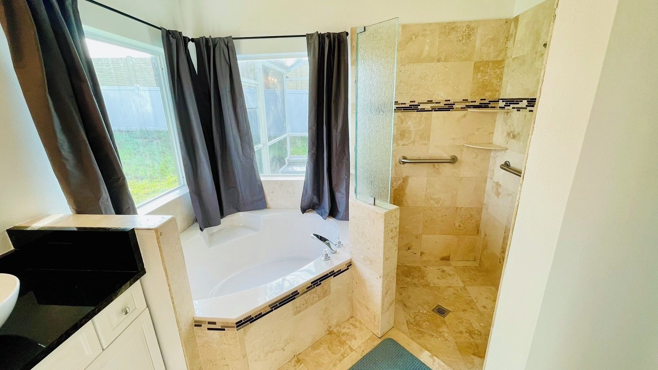 Photo of Bathroom in Highlands Reserve