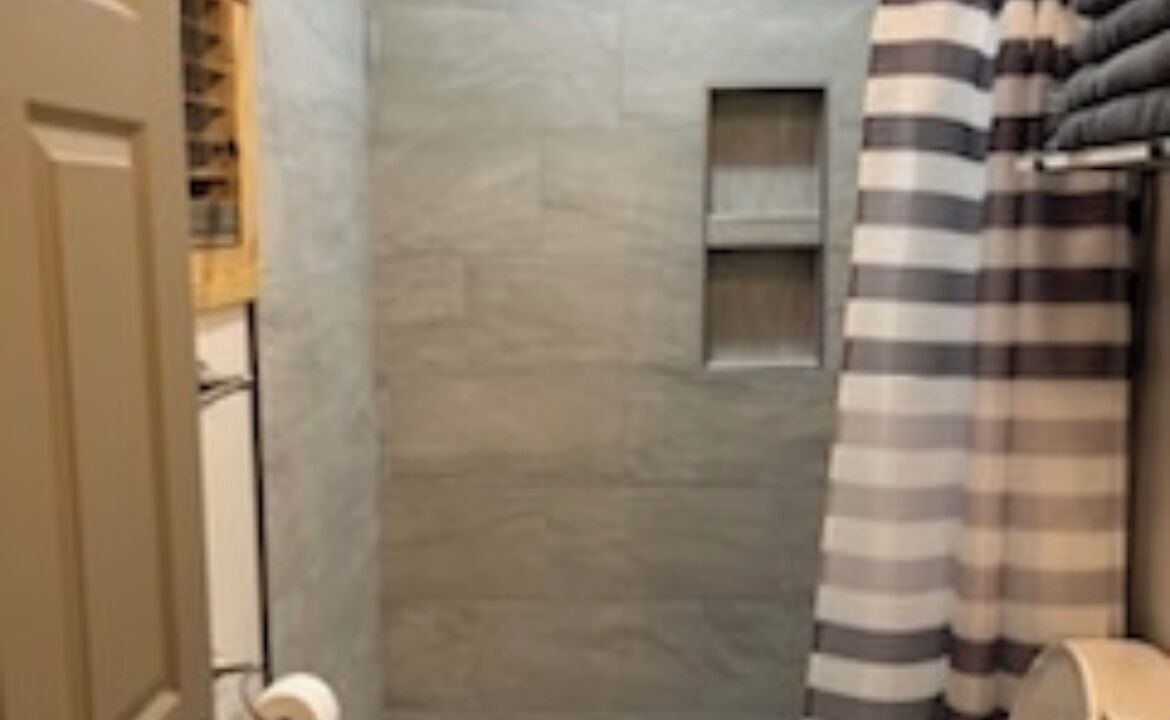 Photo of Bathroom in Scottsboro