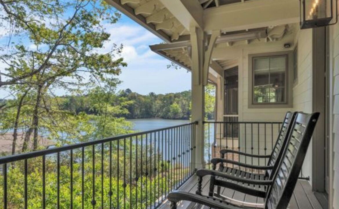 Photo of Patio Balcony in Dadeville