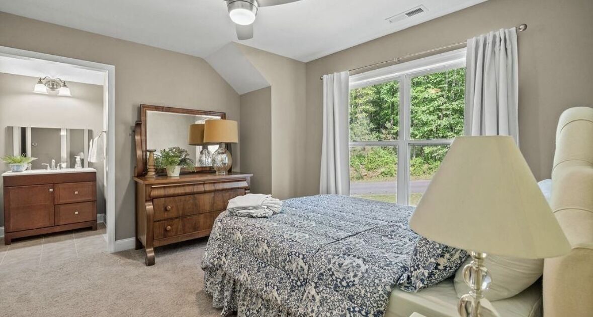 Photo of Bedroom in Grant