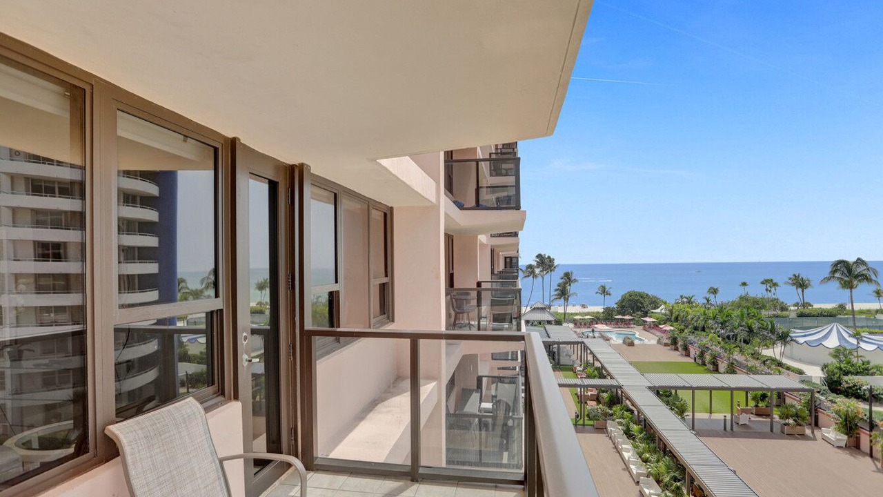 Photo of Outdoor in Mid Beach