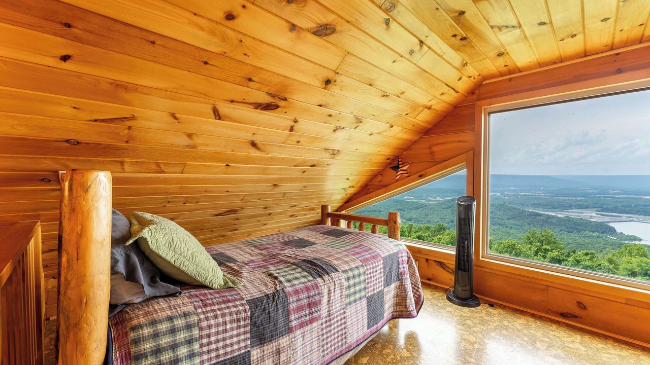 Photo of Bedroom in Bryant