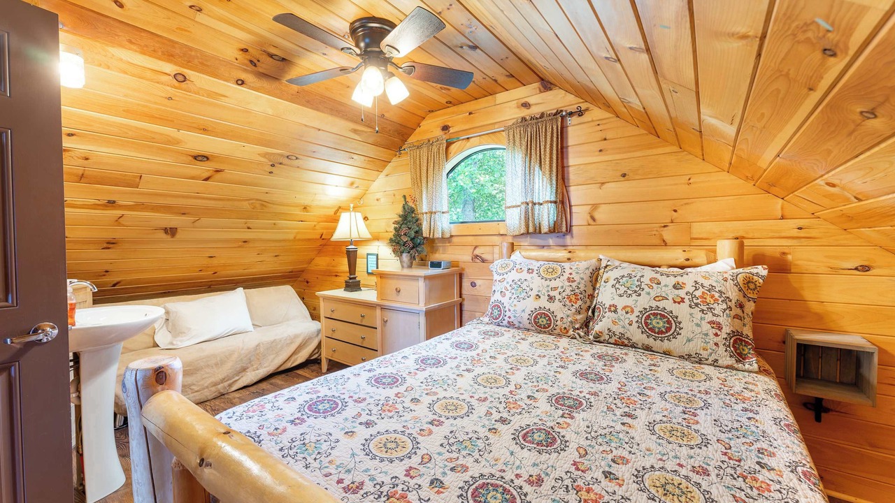 Photo of Bedroom in Bryant