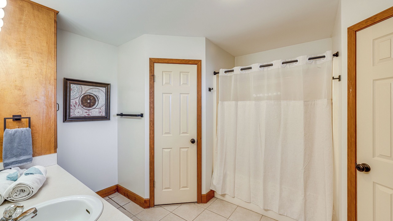 Photo of Bathroom in Eclectic