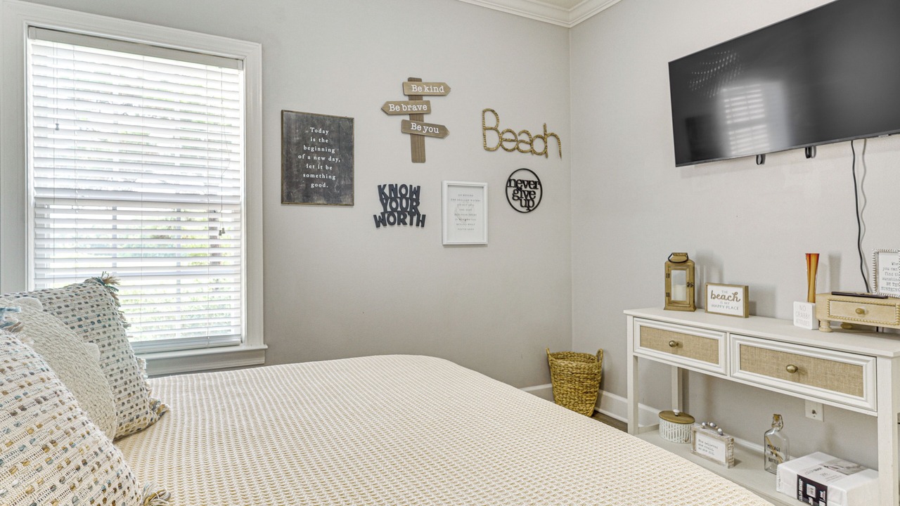 Photo of Bedroom in Foley