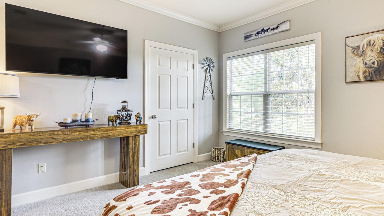 Photo of Bedroom in Foley