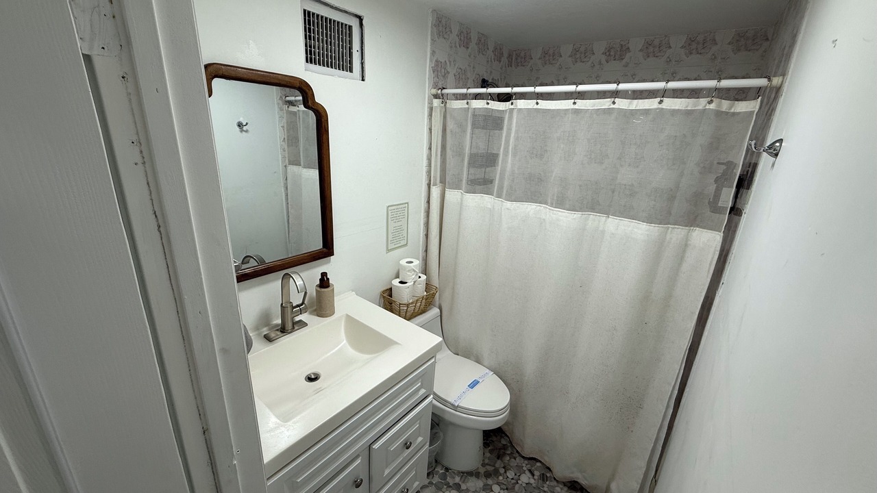 Photo of Bathroom in Midtown