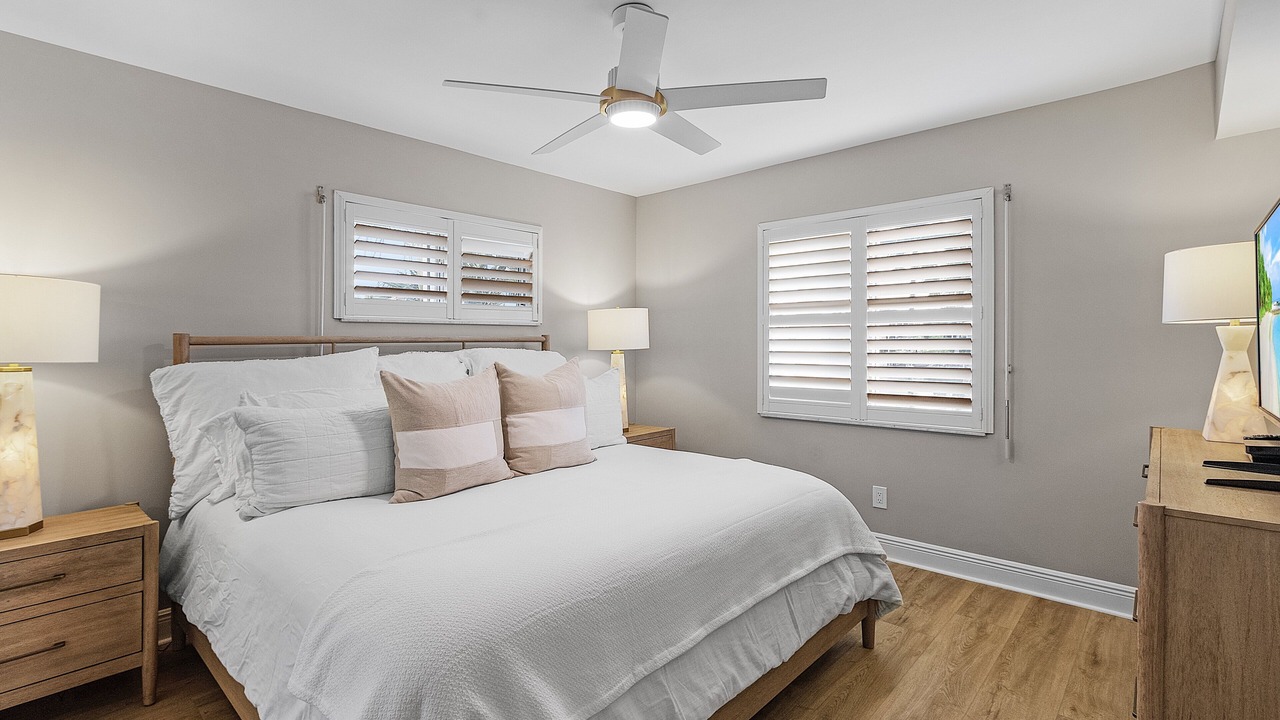 Photo of Bedroom in Vanderbilt Beach