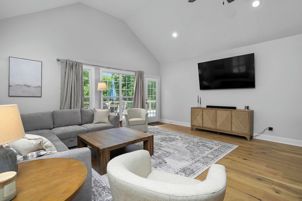 Photo of Livingroom in Double Springs