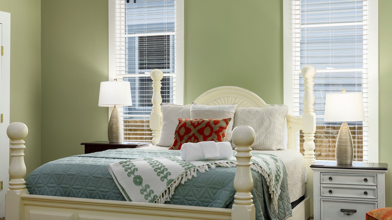 Photo of Bedroom in Forest Park