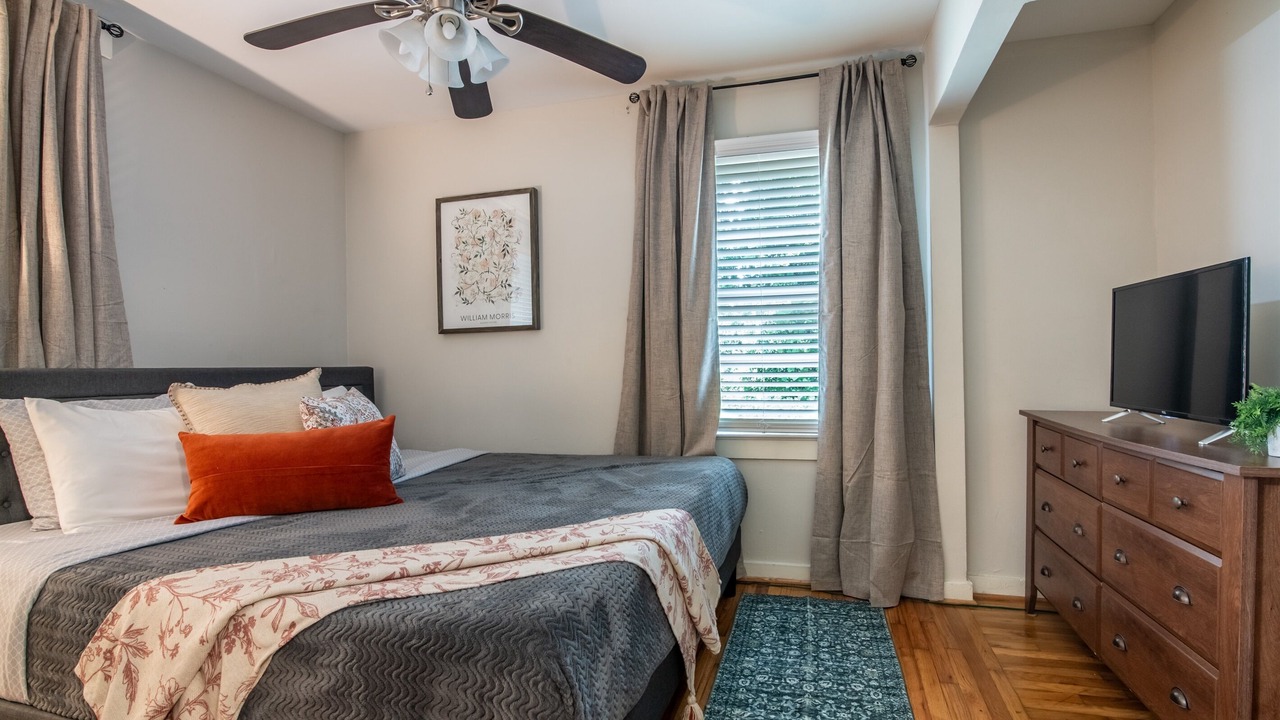 Photo of Bedroom in Five Points South