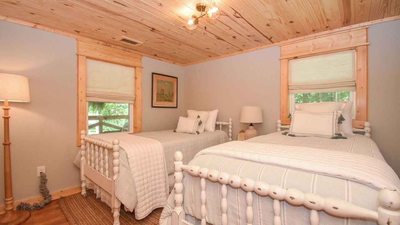 Photo of Bedroom in Hollins