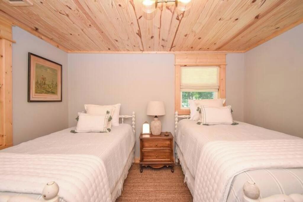 Photo of Bedroom in Hollins