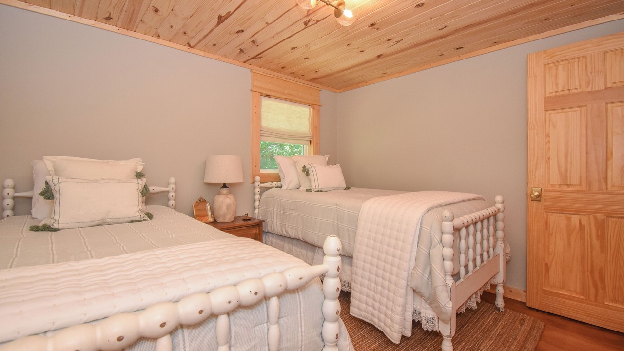 Photo of Bedroom in Hollins