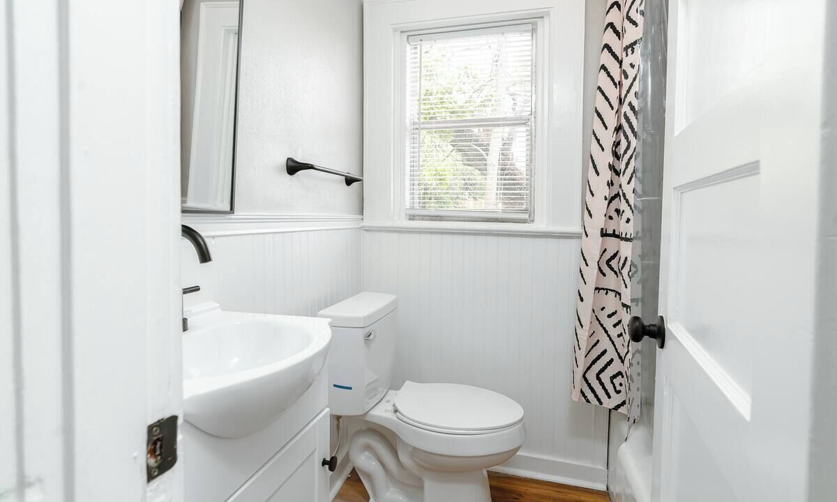 Photo of Bathroom in Leinkauf
