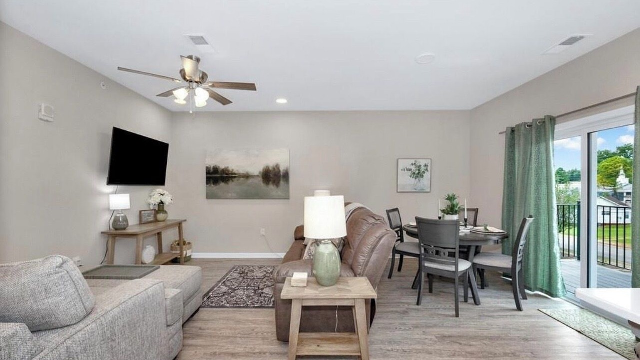 Photo of Livingroom in Huntsville