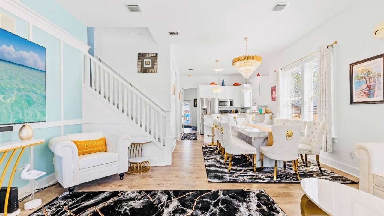 Photo of Livingroom in Laguna Beach Estates