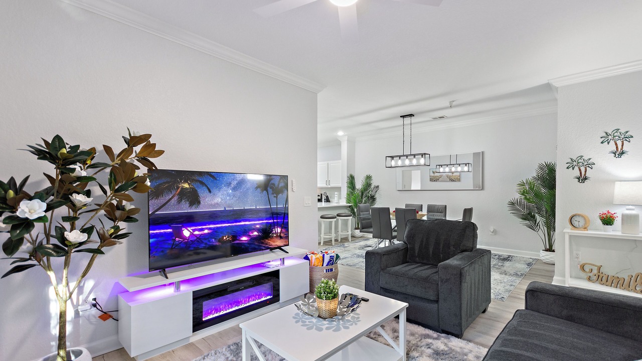 Photo of Livingroom in Four Corners