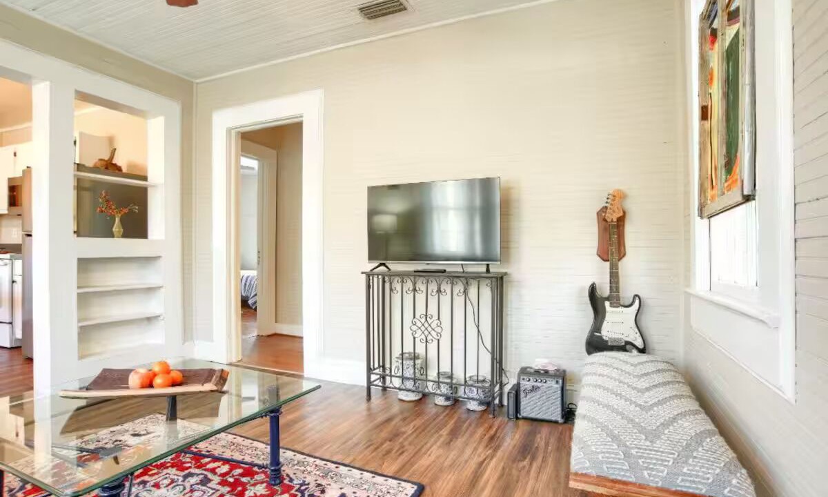 Photo of Livingroom in Mobile
