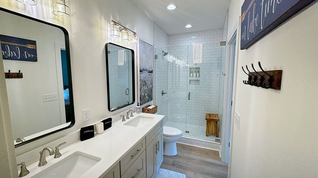 Photo of Bathroom in Jacksons' Gap