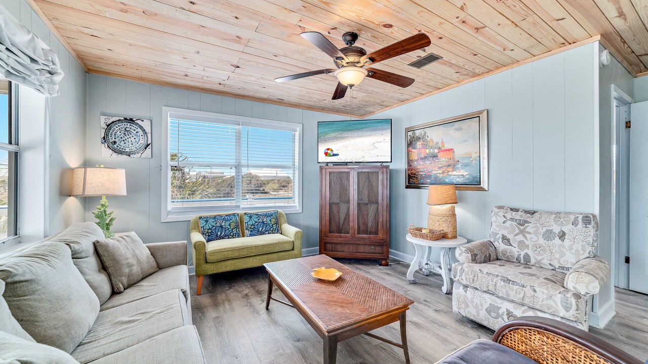Photo of Livingroom in Surf Side Shores