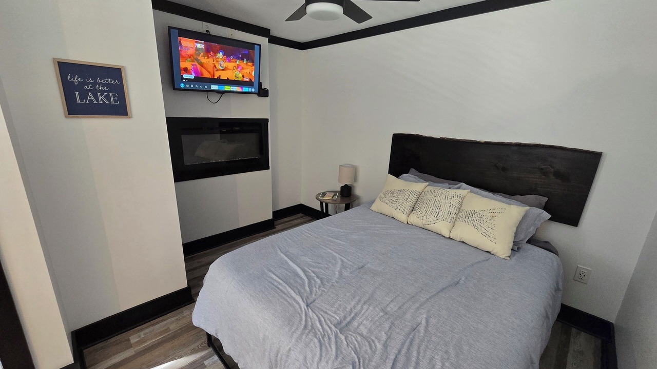 Photo of Bedroom in Guntersville