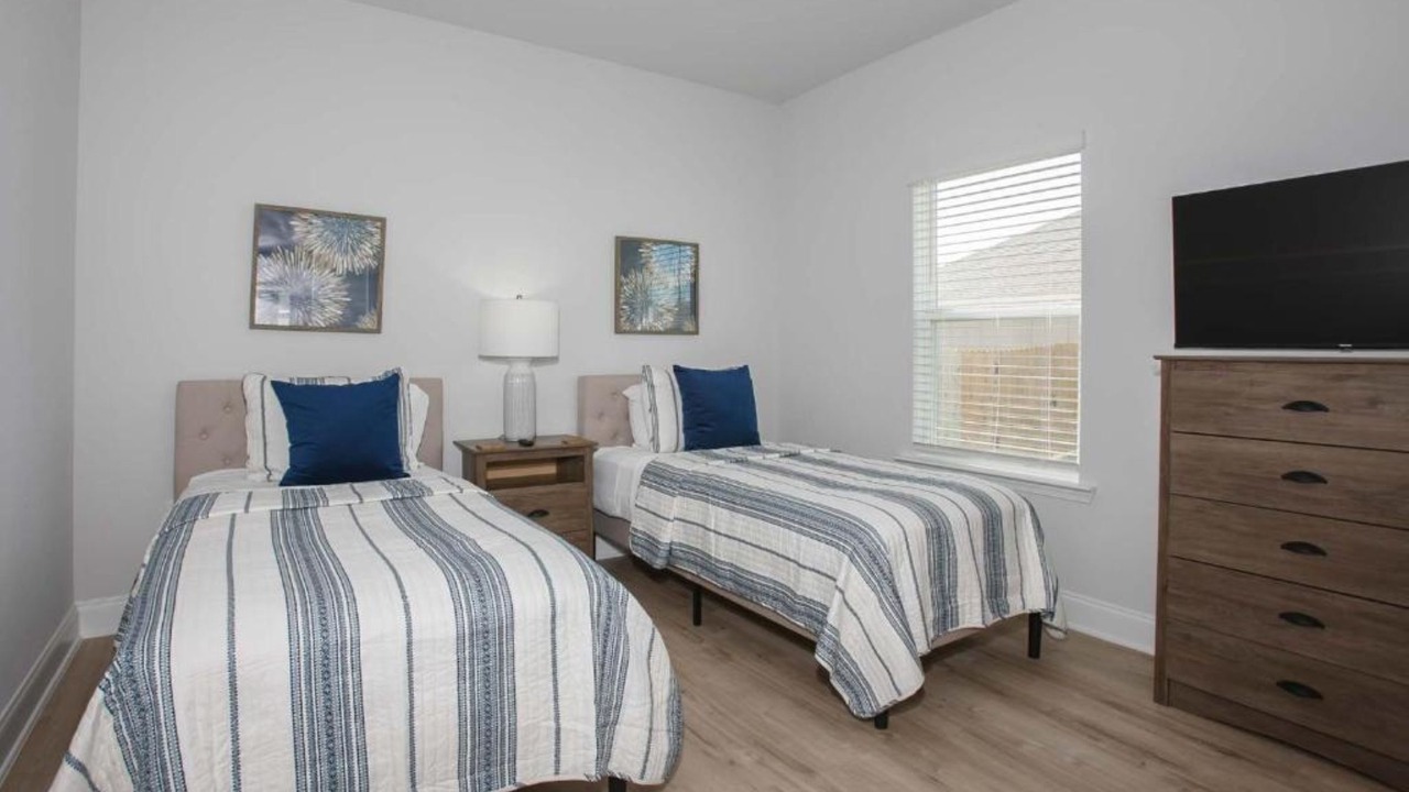 Photo of Bedroom in Foley