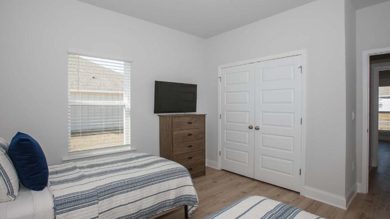 Photo of Bedroom in Foley