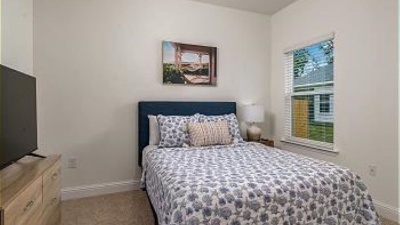 Photo of Bedroom in Foley