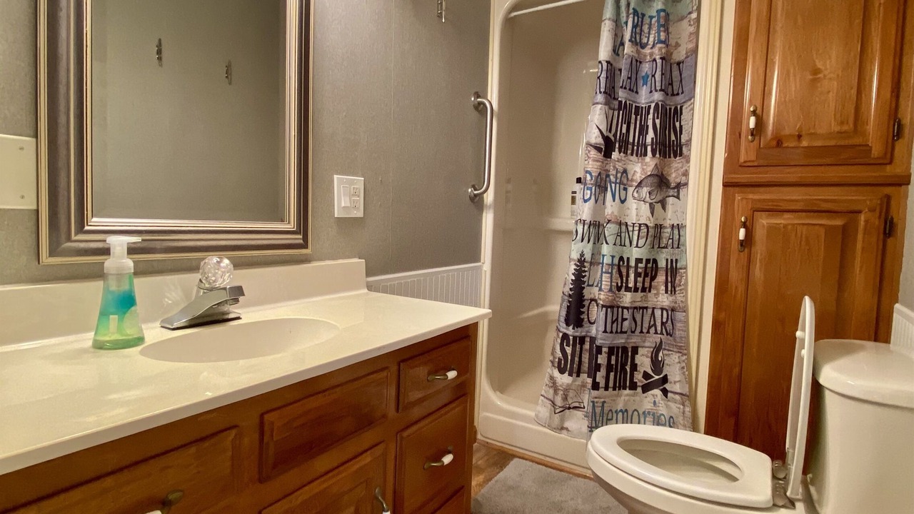 Photo of Bathroom in Groveoak