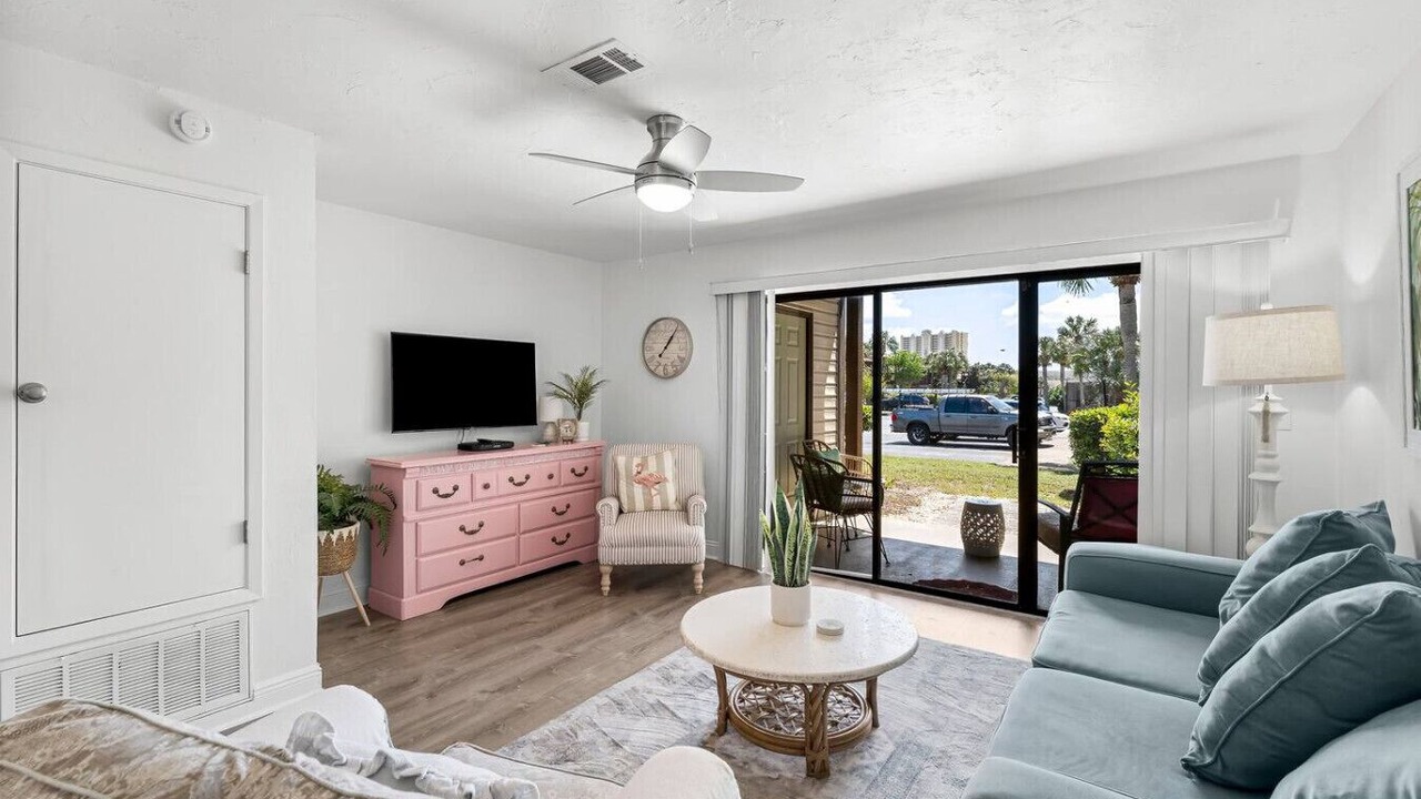 Photo of Livingroom in West Panama City Beach