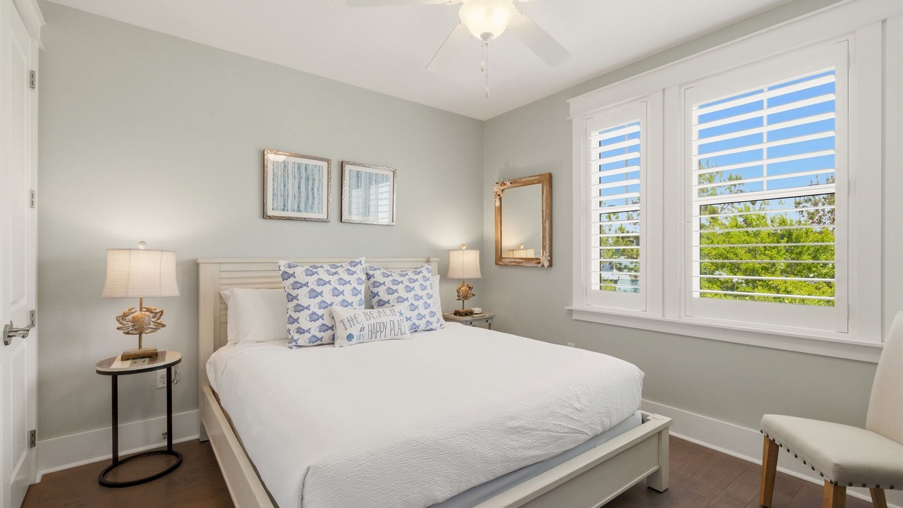 Photo of Bedroom in Santa Rosa Beach