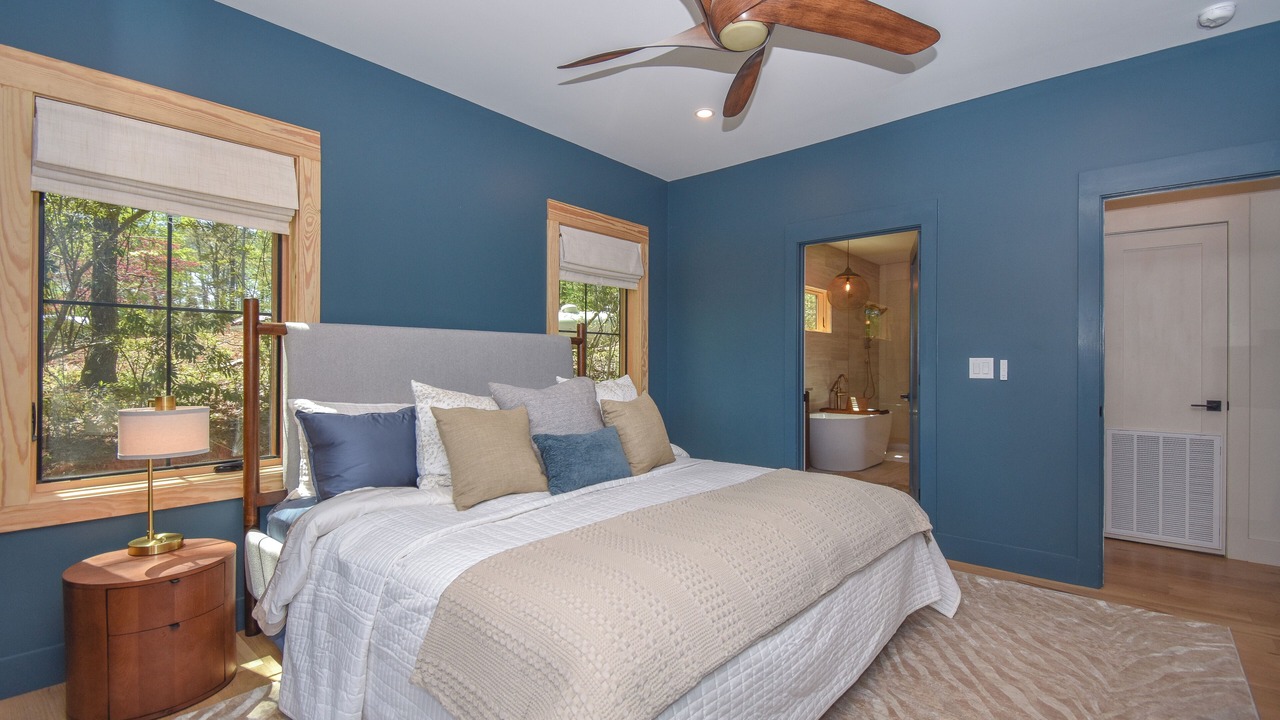 Photo of Bedroom in Pleasure Point