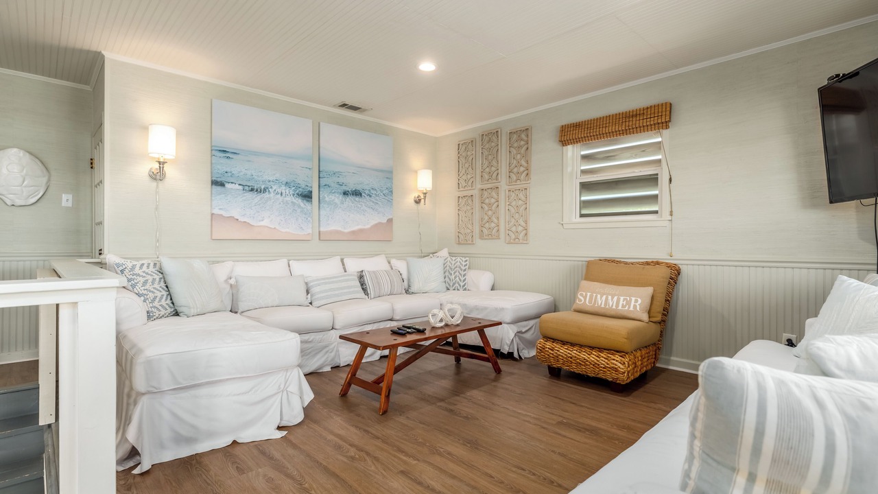 Photo of Bedroom in Royal Lagoons