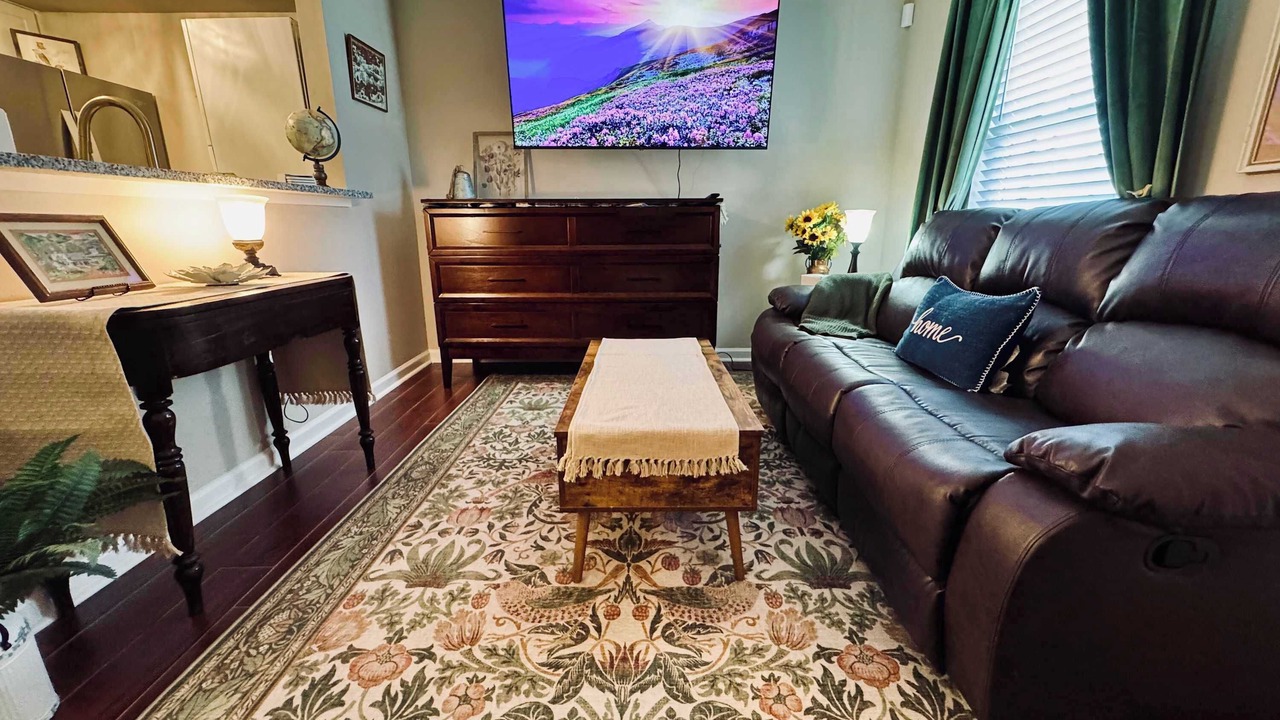 Photo of Livingroom in Auburn