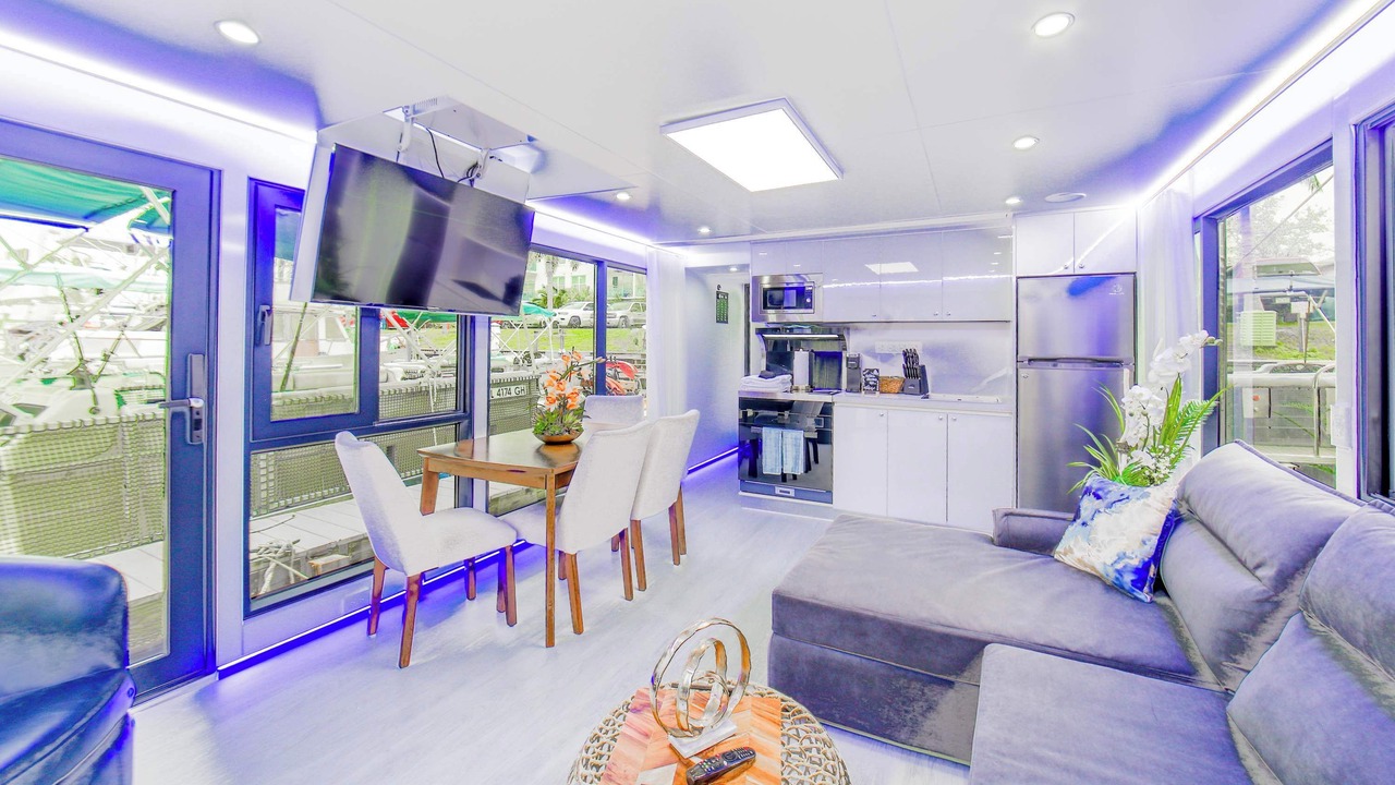Photo of Livingroom in Merritt Island