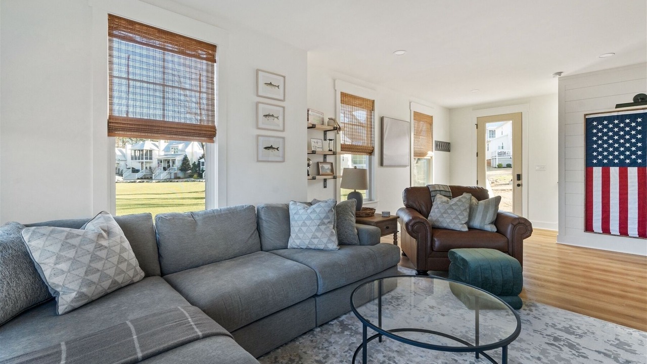 Photo of Livingroom in Guntersville