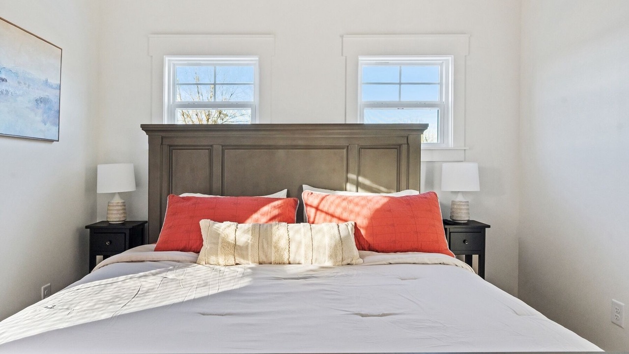 Photo of Bedroom in Guntersville