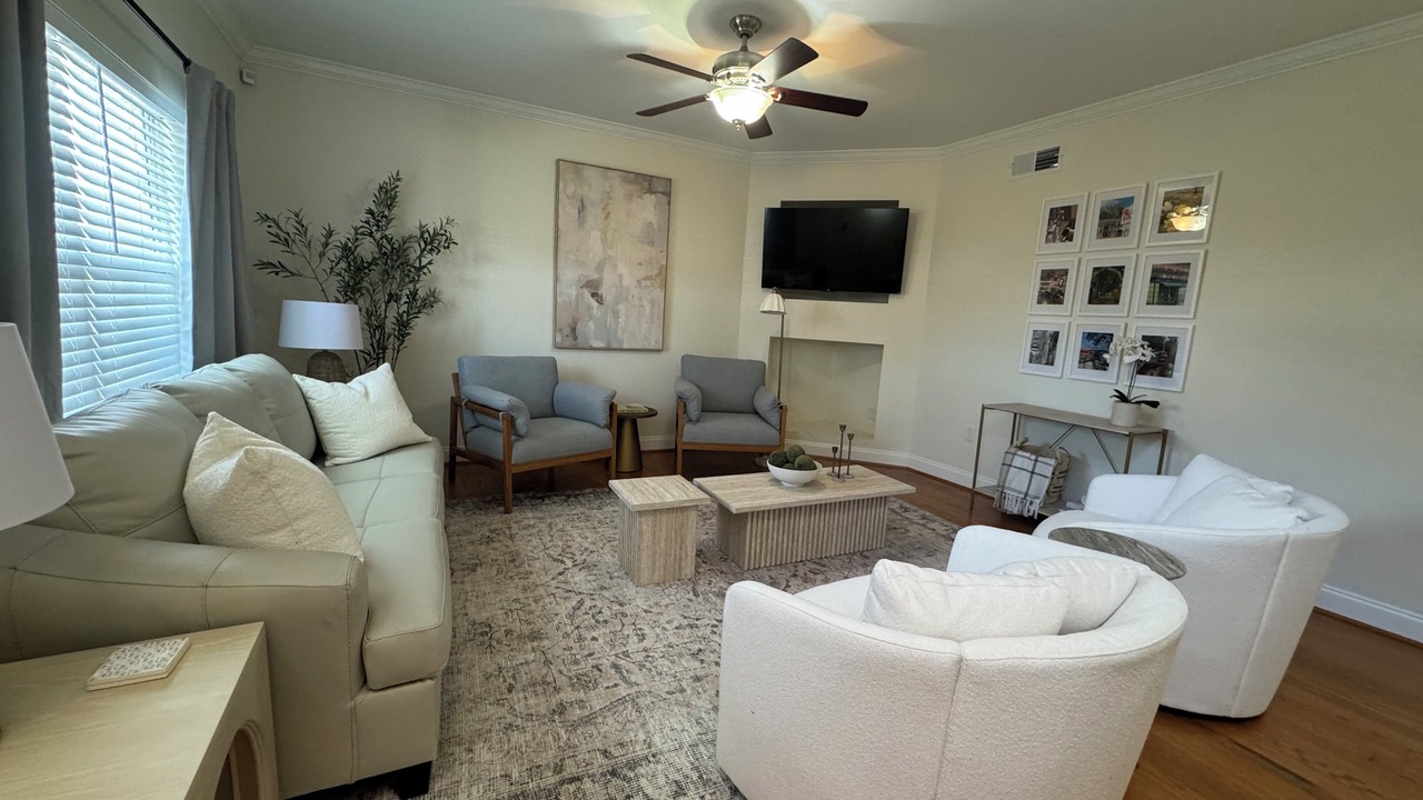 Photo of Livingroom in Montevallo