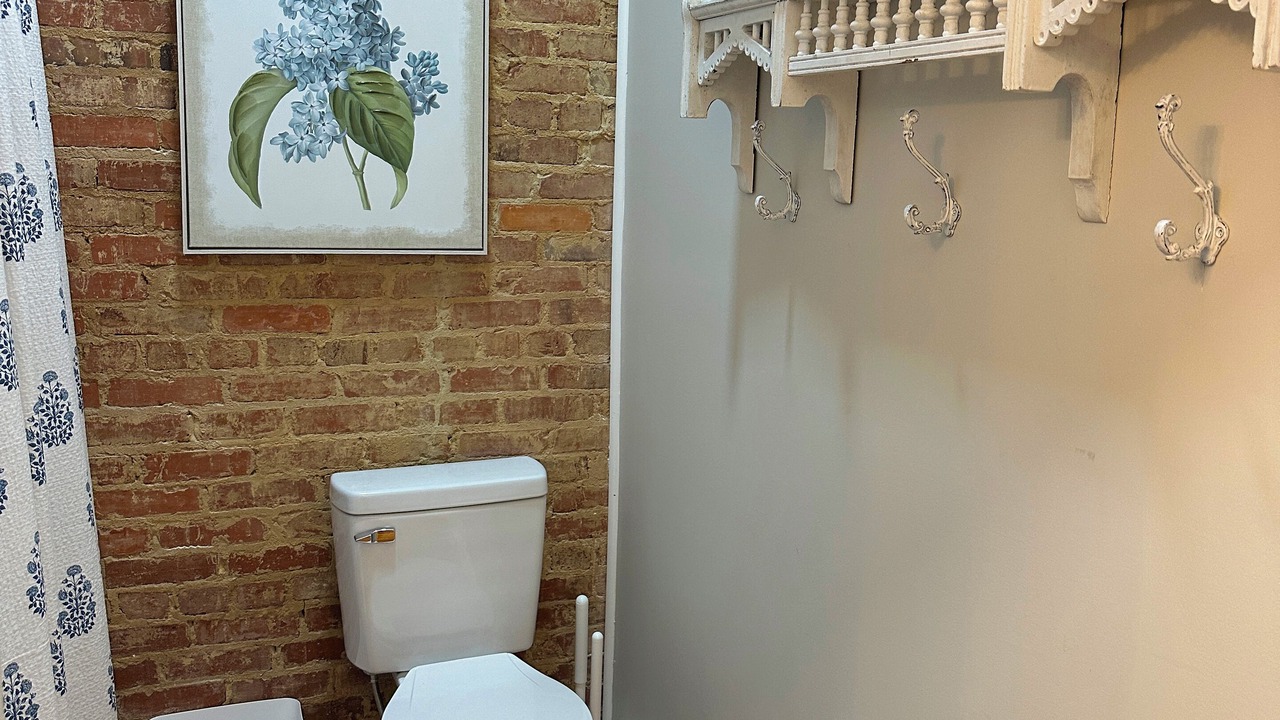 Photo of Bathroom in Troy